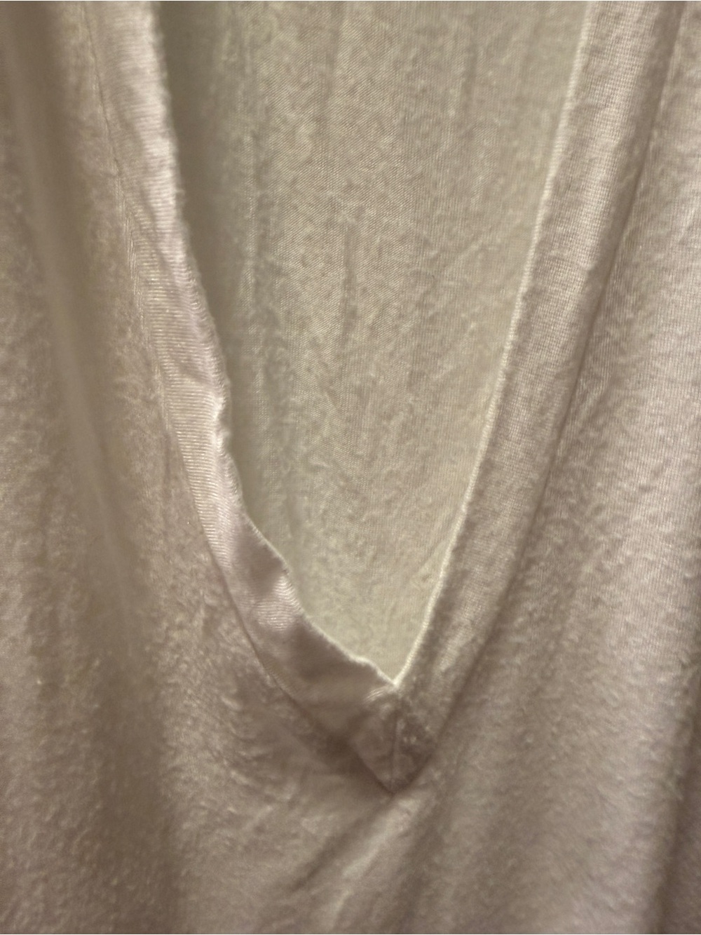 JOAH BROWN PLUNGE V-NECK TEE WHITE M/L - Picture 8 of 11